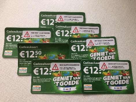 Foto: Schenk Voedselbank uw Cadeaukaart Postcode Loterij