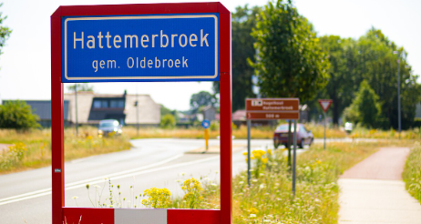 Foto: Inloopavond over herinrichting Zuiderzeestraatweg in Hattemerbroek