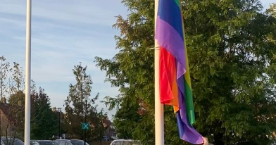 Foto: Gratis regenboogvlaggen in Oldebroek door oldebroekvooruit.nl
