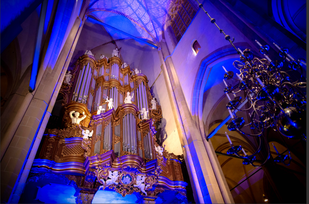 Foto: Popklassiekers op 283 jaar oud Hinsz-orgel
