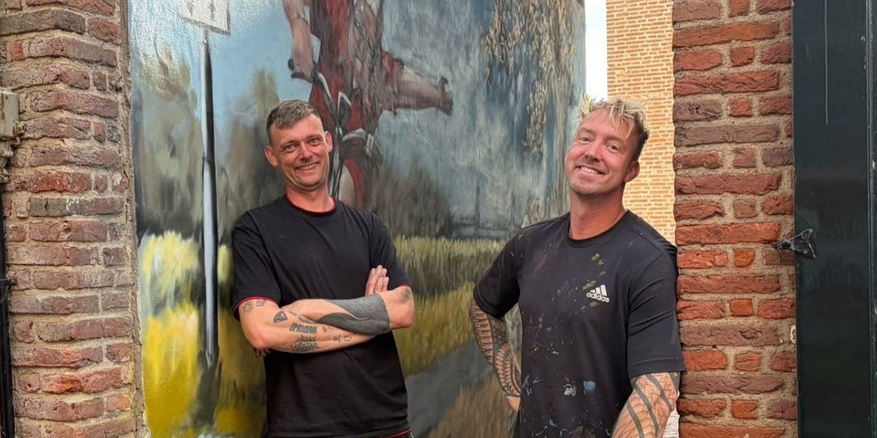 Foto: Graffitibroers brengen schilderij Van Dokkum tot leven: ‘Je wilt die plank niet misslaan’