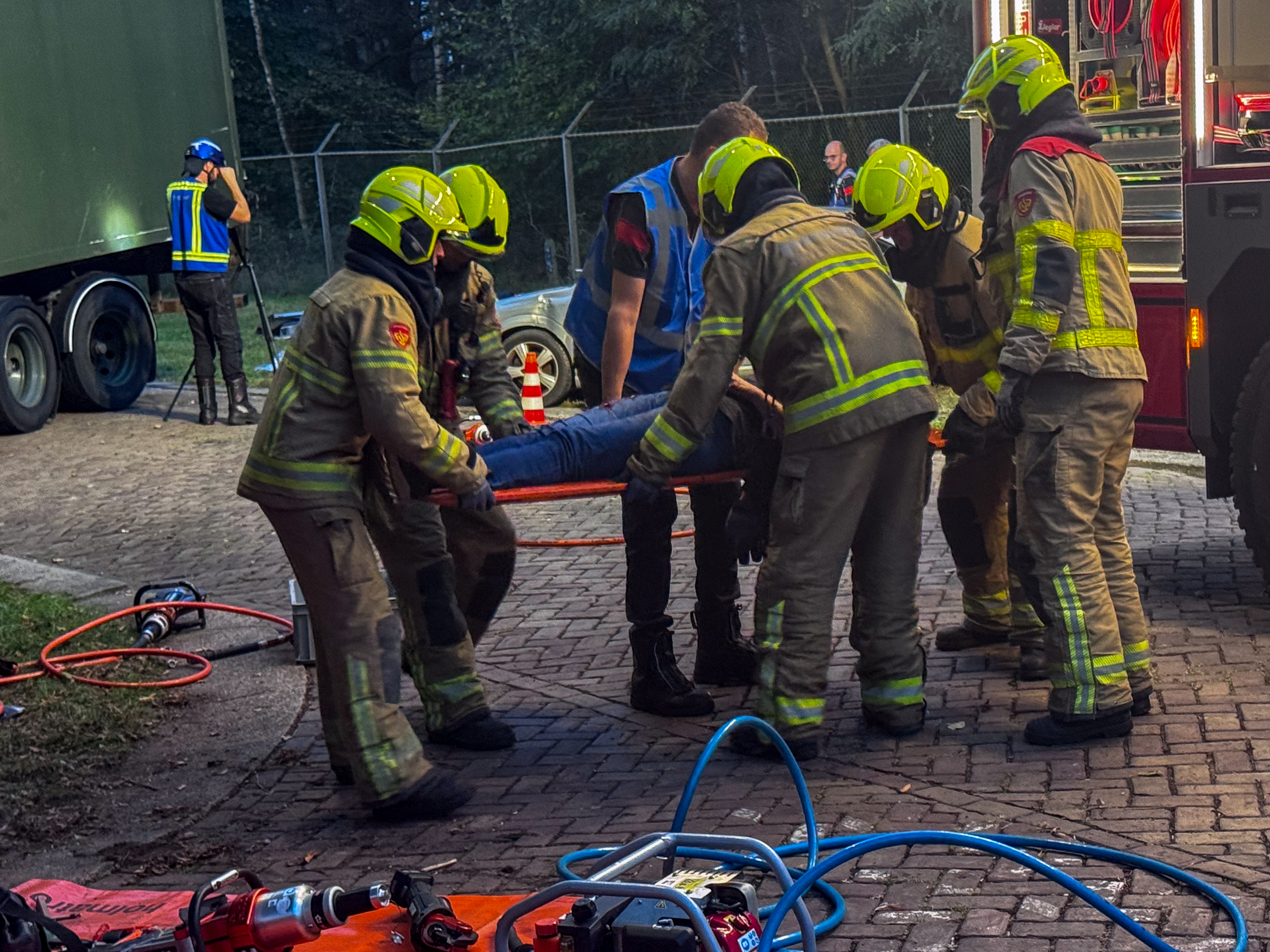 Foto: Brandweer Wezep neemt deel aan vijftiende Brandweer Oefencarrousel