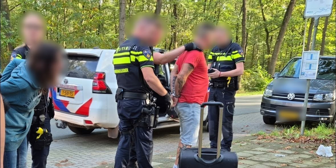 Foto: Vrouw opnieuw opgepakt na overlast in Elspeet: ook haar vriend aangehouden