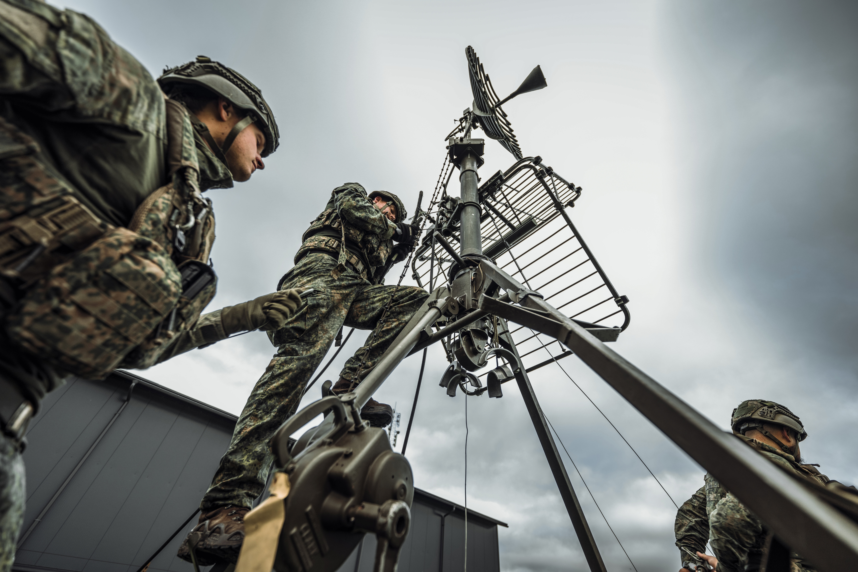 Foto: Militairen en drones duiken op in Harderwijk, Ermelo en Nijkerk: dit is er aan de hand