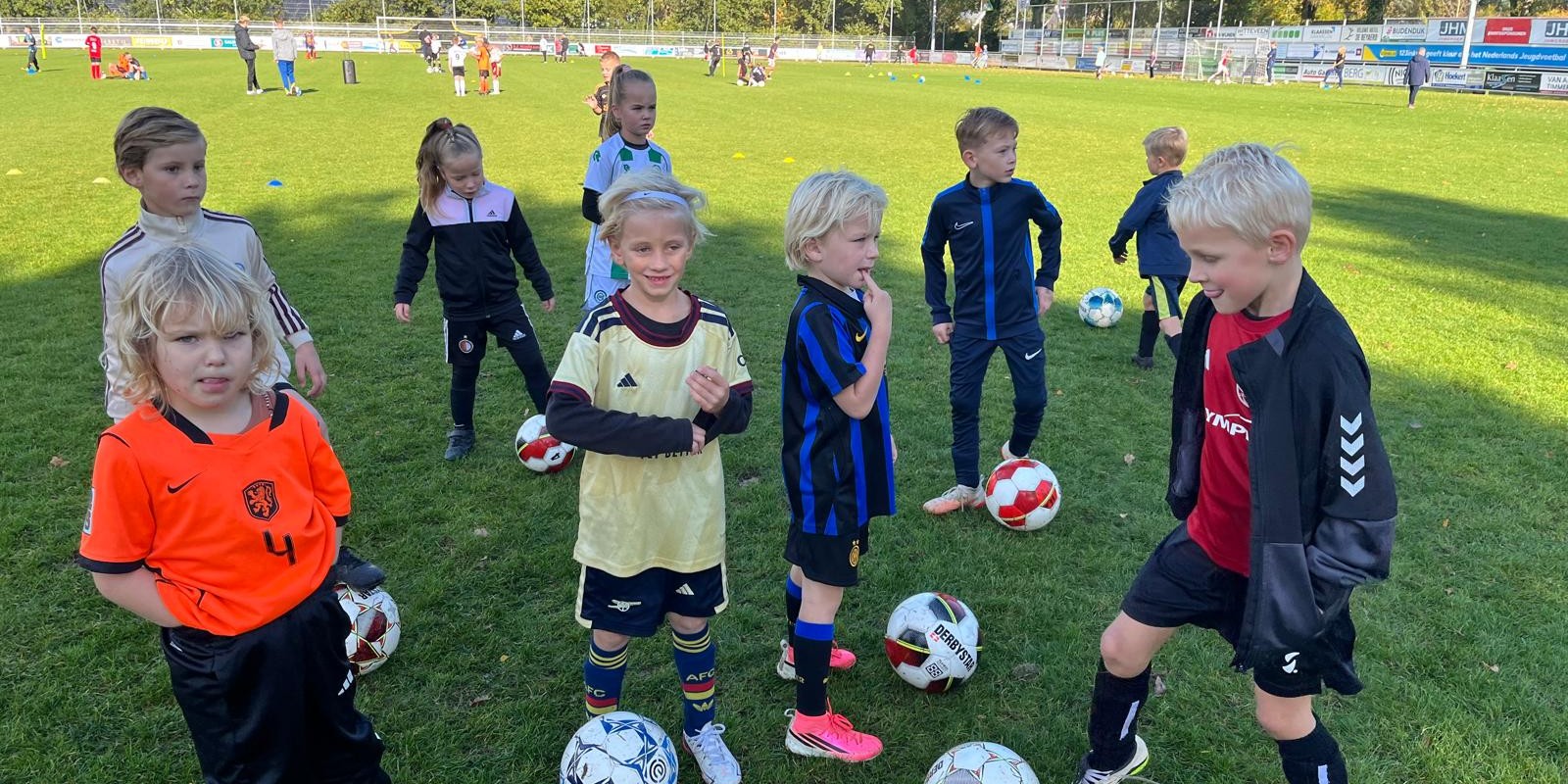 Foto: Herfstvoetbalfun voor jeugd in Hulshorst en Nunspeet