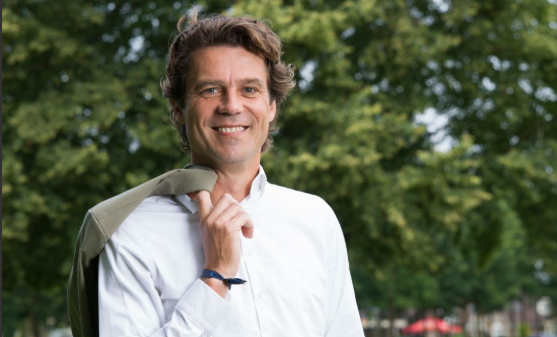 Foto: Rende Oudhof aan de slag als directeur-bestuurder van Bibliotheek Noord-Veluwe