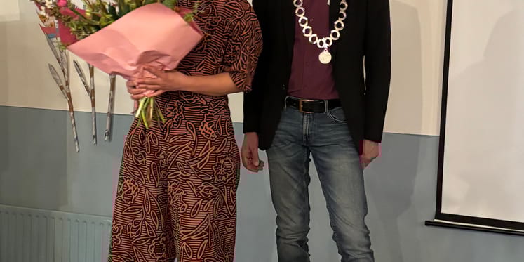 Foto: Wagenings Erezilver voor Elsje van de Weg