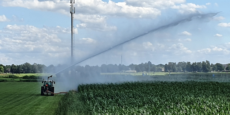 Foto: Verbod op het opnemen van oppervlaktewater