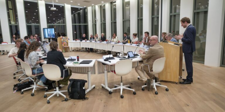 Foto: Gemeenteraad geeft Cursus Politiek Actief