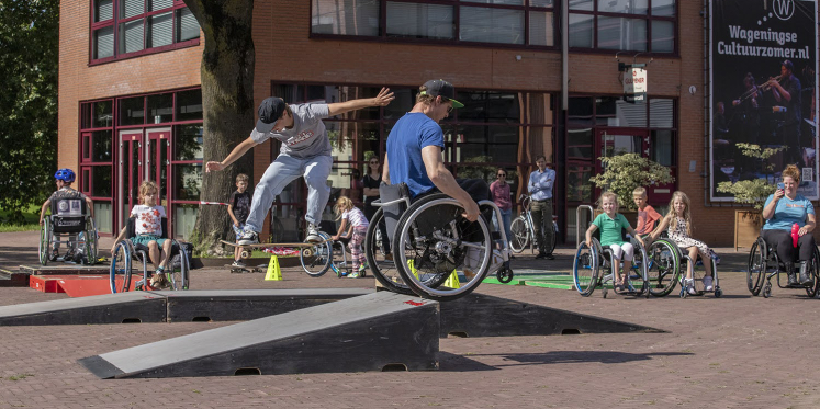 Foto: Markt in teken van 'Wageningen on Wheels'
