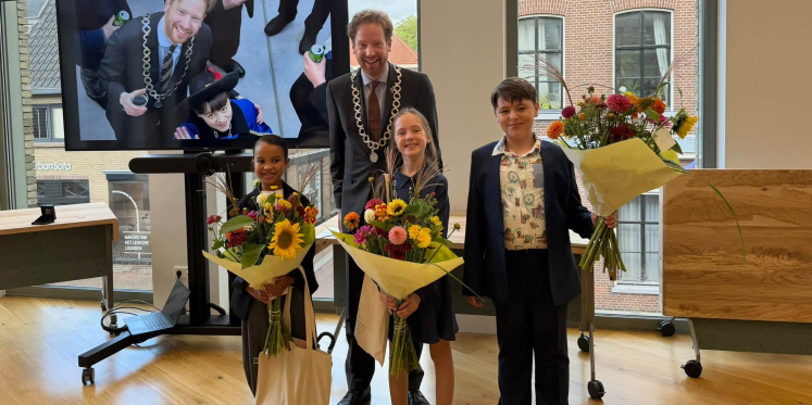 Foto: Eva van Guilik is de nieuwe kinderburgemeester